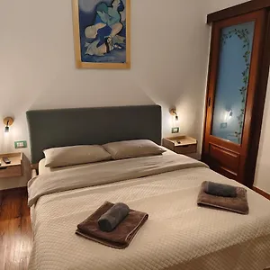 Casa Sedie Volanti Apartment